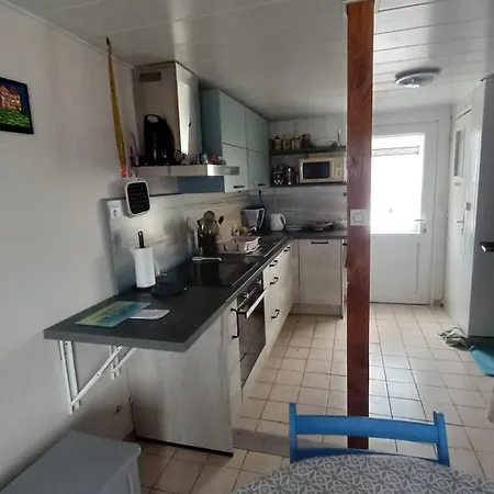 Maison De Avec Acces Direct A La